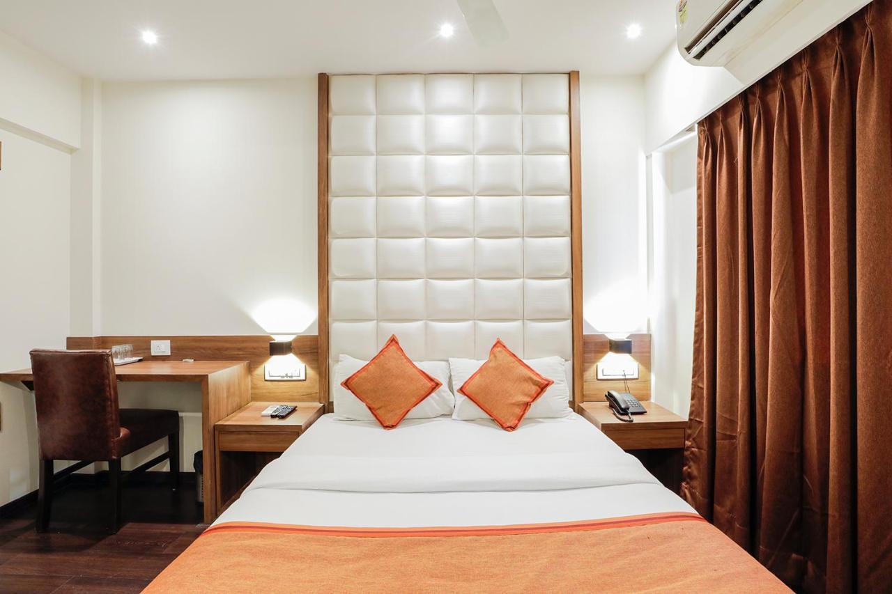 Hotel Ratna Mahal Мумбаи Экстерьер фото