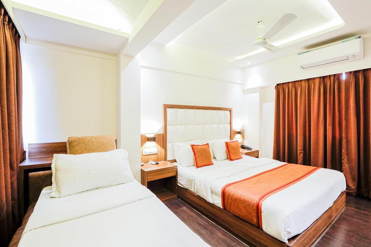 Hotel Ratna Mahal Мумбаи Экстерьер фото
